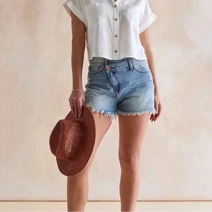 Sneak Peek Vivian Denim Shorts Asymmetric Detail Large NWT